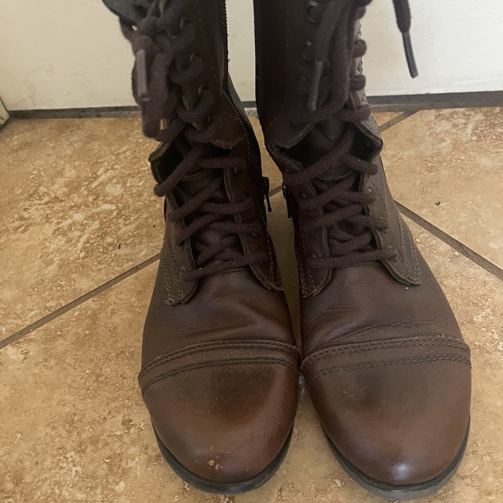 Steve Madden combat boots